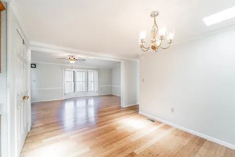 12 Lilac Court Raymond NH 03077