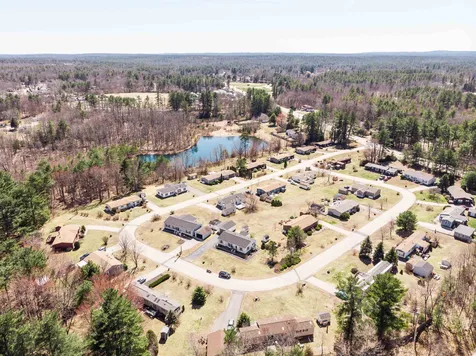 12 Lilac Court Raymond NH 03077