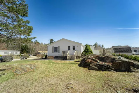 12 Lilac Court Raymond NH 03077