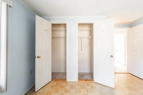 12 Lilac Court Raymond NH 03077
