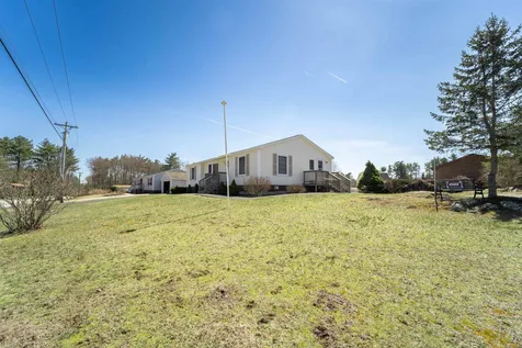 12 Lilac Court Raymond NH 03077