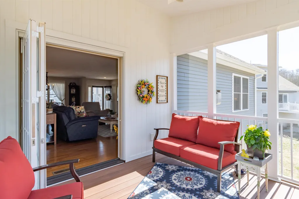 38 Cobbett Lane Hollis NH 03049