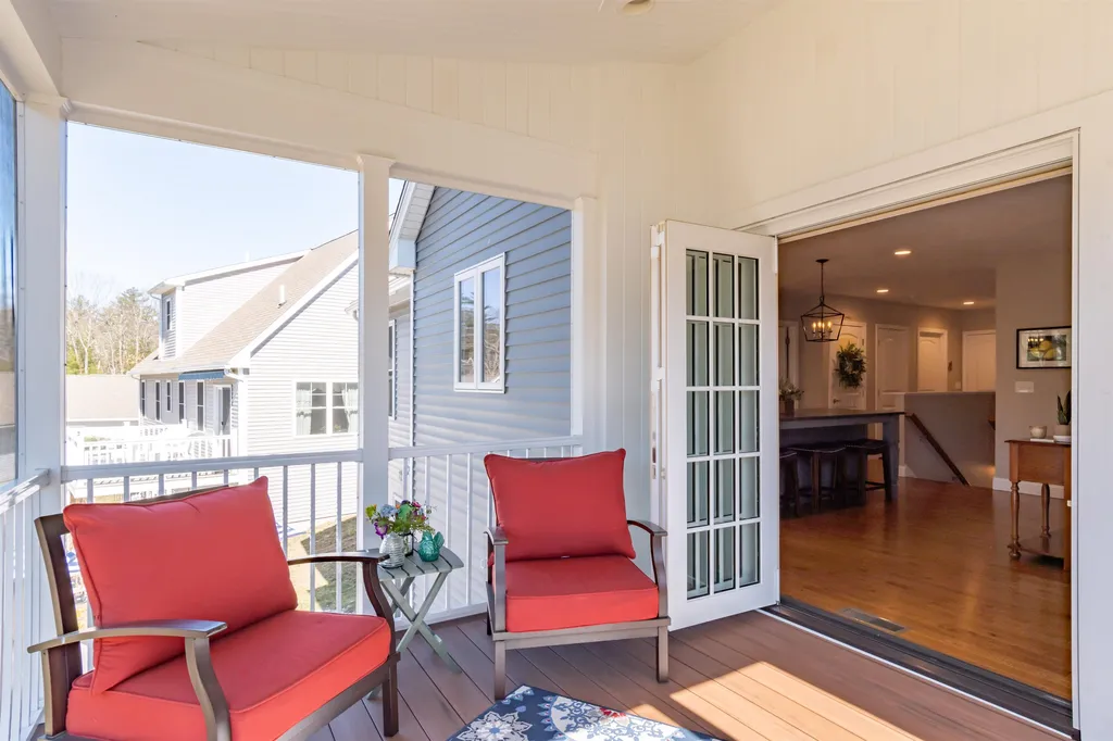 38 Cobbett Lane Hollis NH 03049