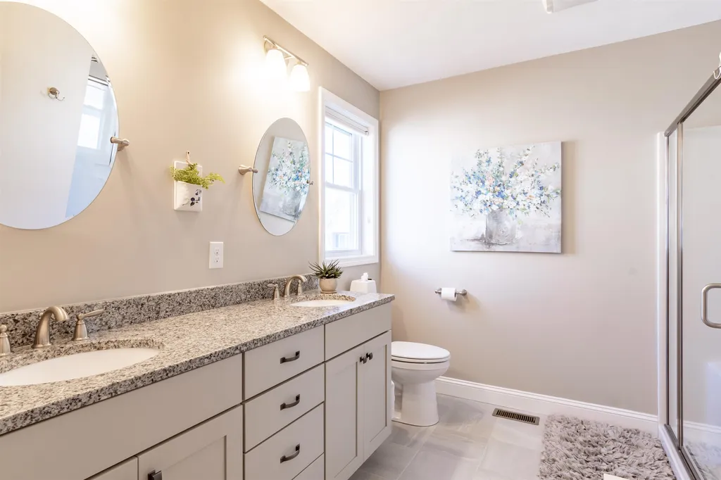 38 Cobbett Lane Hollis NH 03049