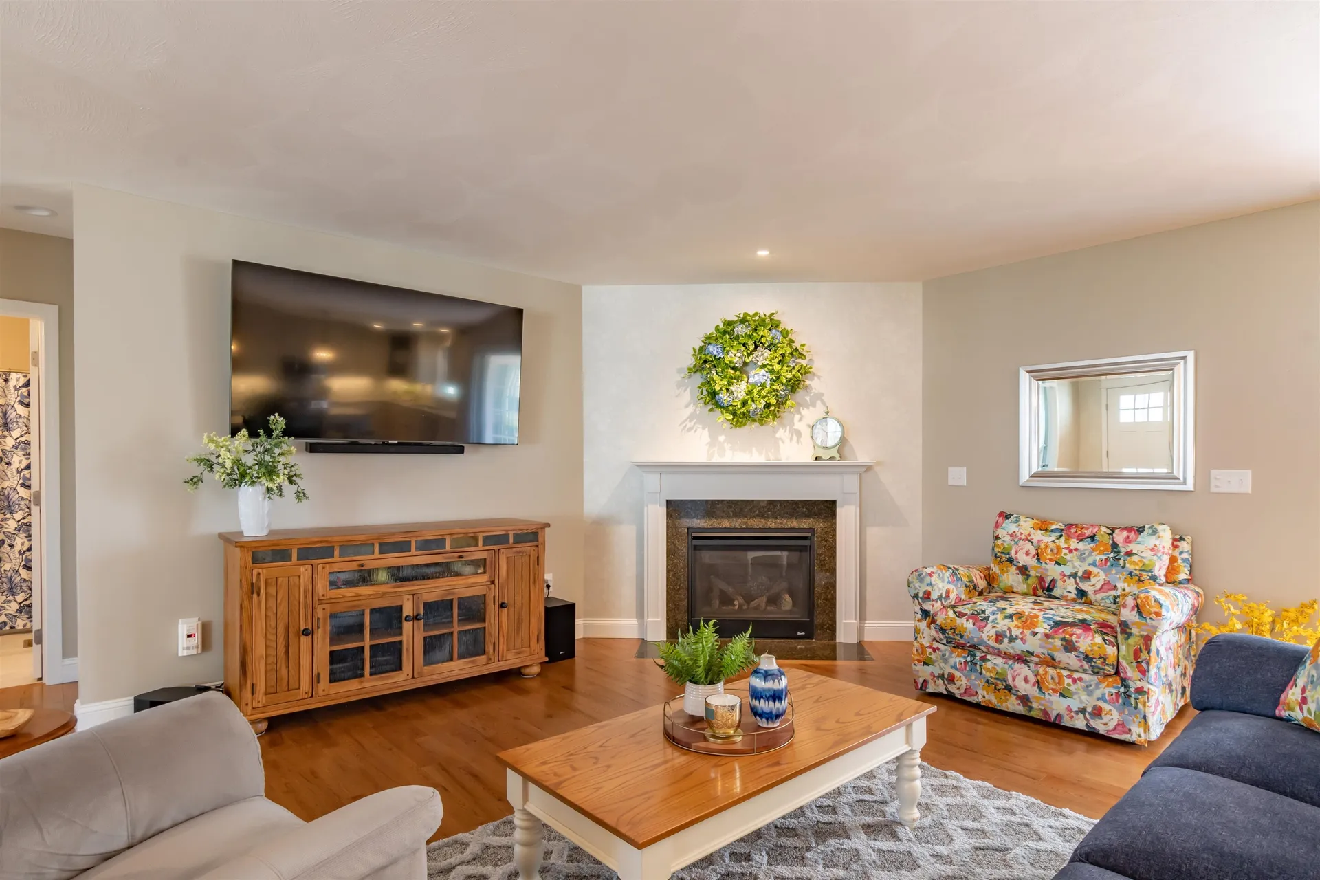 38 Cobbett Lane Hollis NH 03049