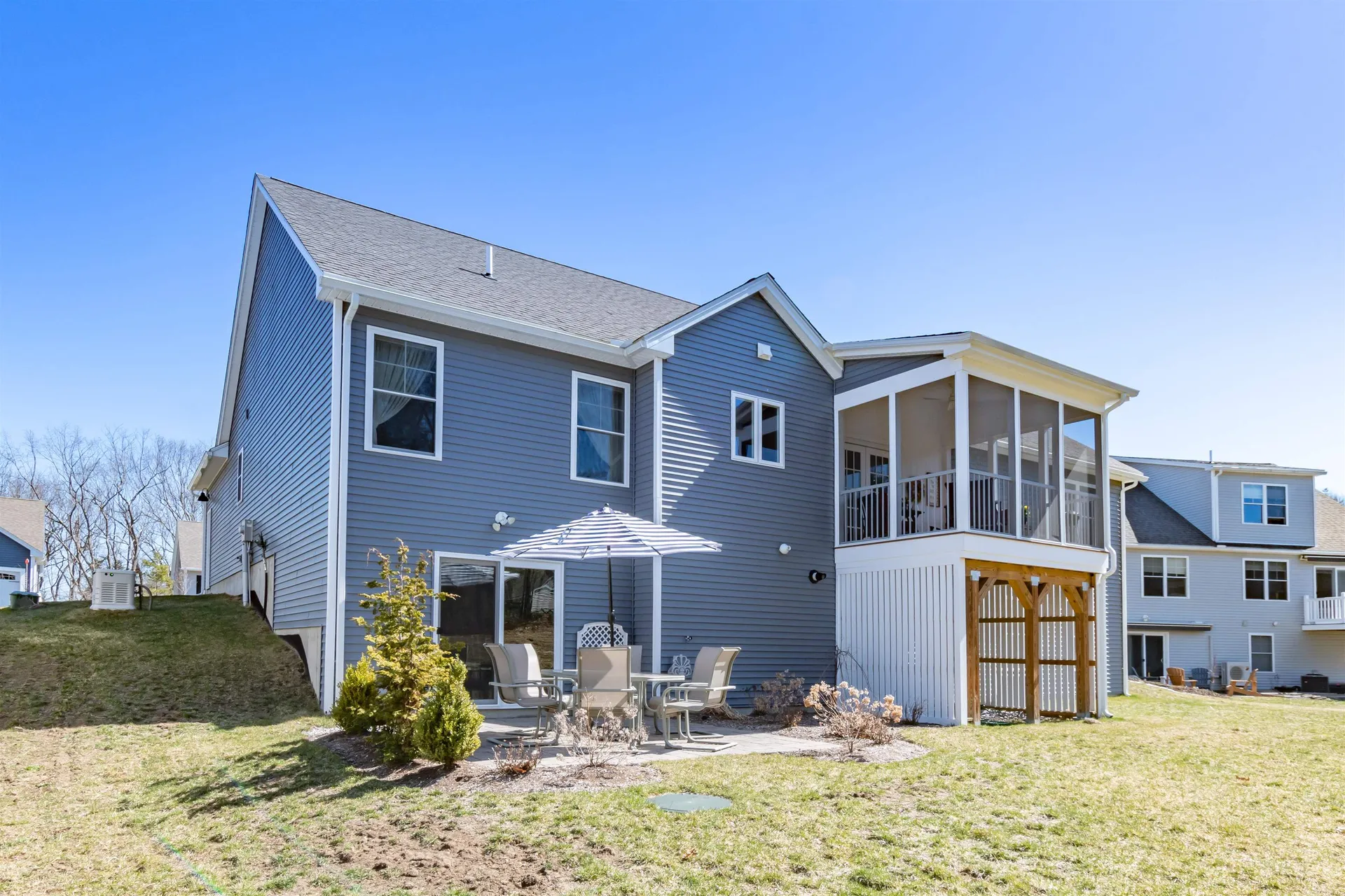 38 Cobbett Lane Hollis NH 03049