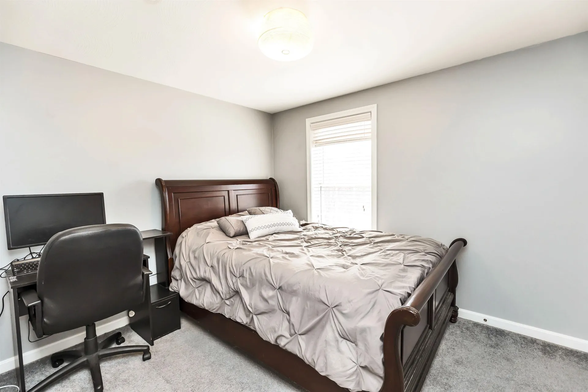 228 Whittington Street Manchester NH 03104