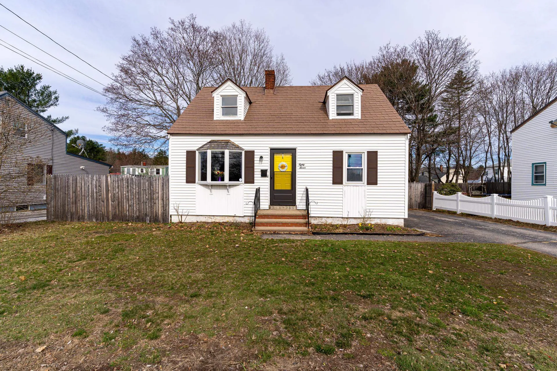 87 Washington Street Rochester NH 03867