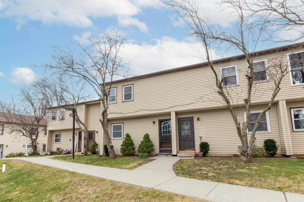 11 Cherry Tree Court St. Albans City VT 05478