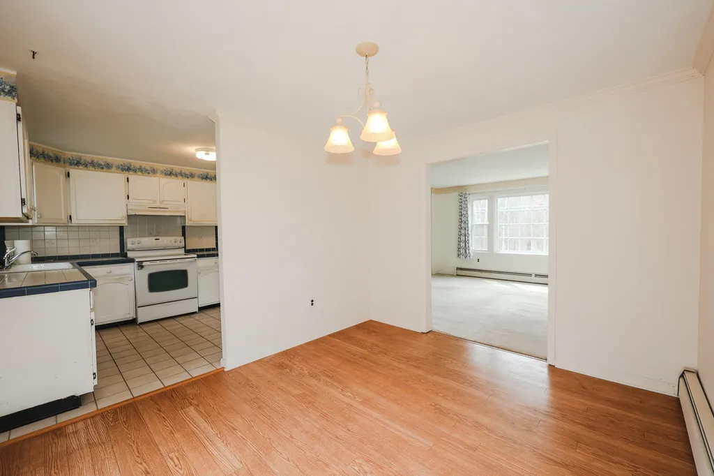 26 Hardy Road Londonderry NH 03053