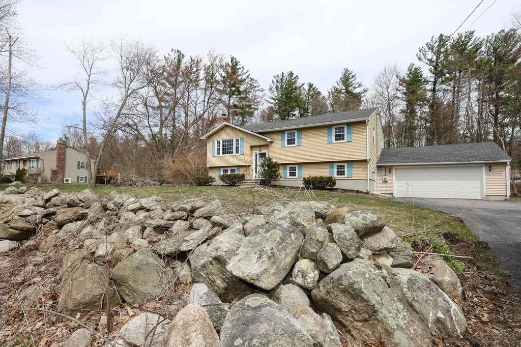 26 Hardy Road Londonderry NH 03053