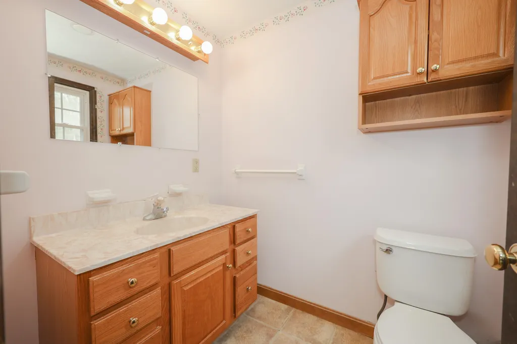 26 Hardy Road Londonderry NH 03053
