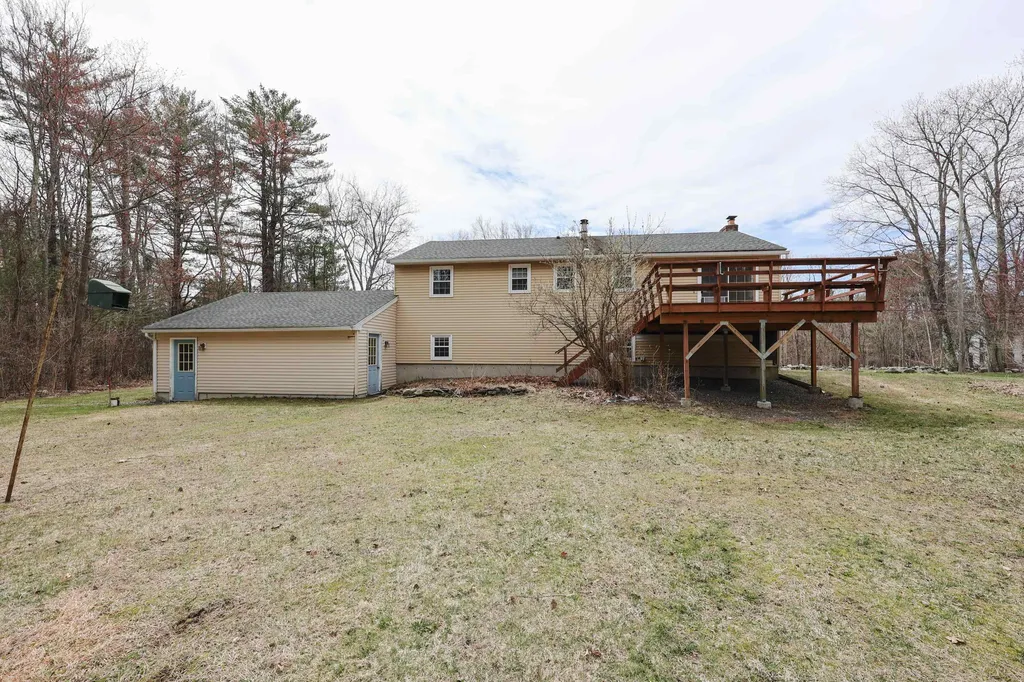 26 Hardy Road Londonderry NH 03053
