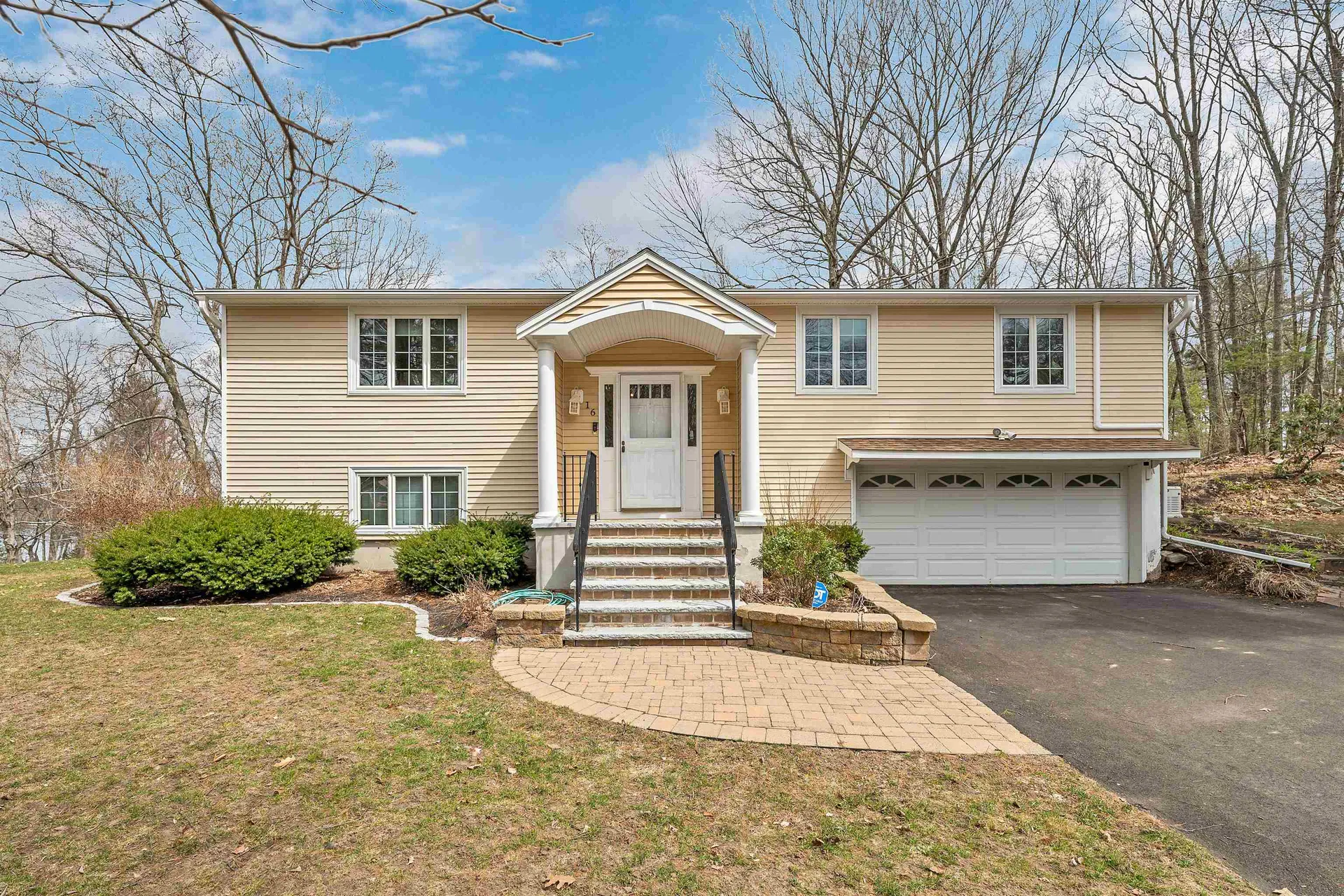 16 Pine Ridge Road Windham NH 03087