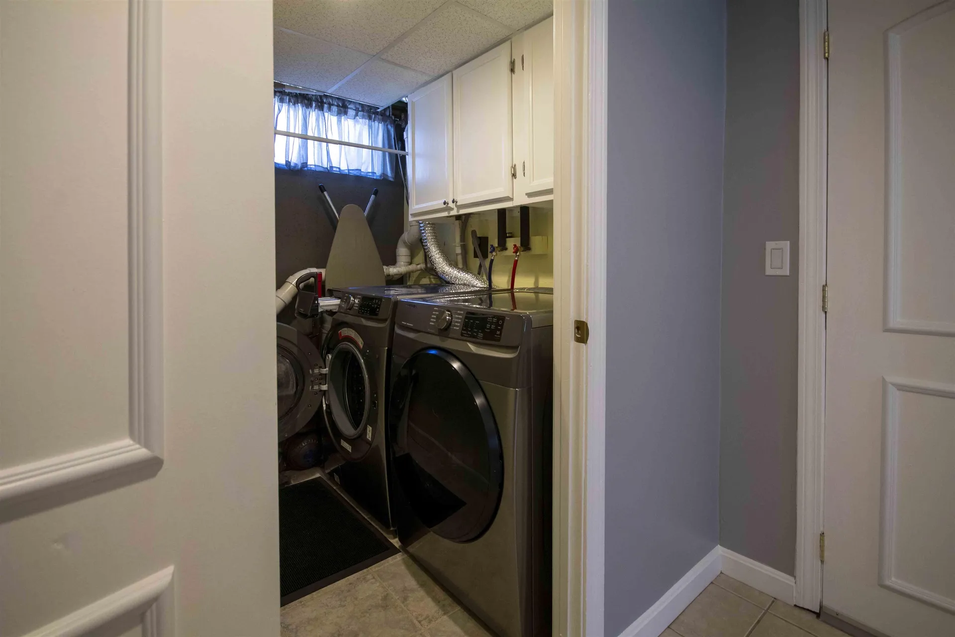 4 Iroquois Circle Londonderry NH 03053
