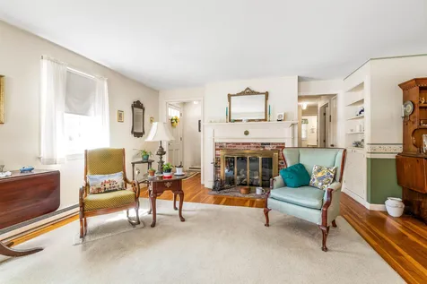 13 Laurel Street Peterborough NH 03458