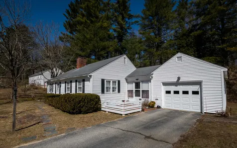 13 Laurel Street Peterborough NH 03458