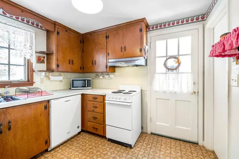 13 Laurel Street Peterborough NH 03458