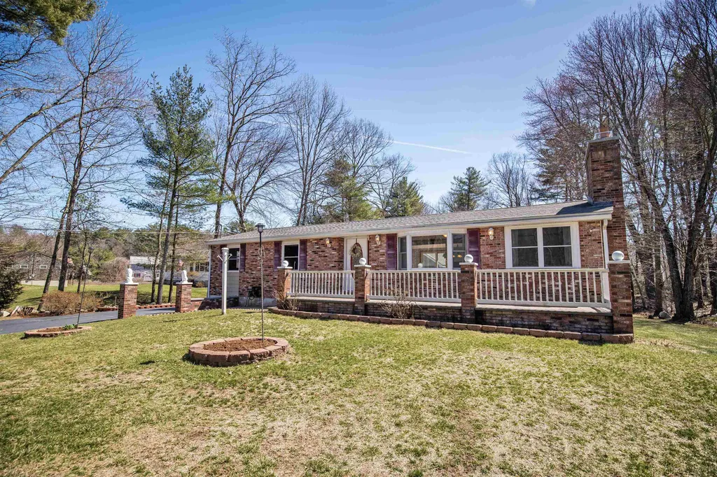 141 Bluff Street Salem NH 03079