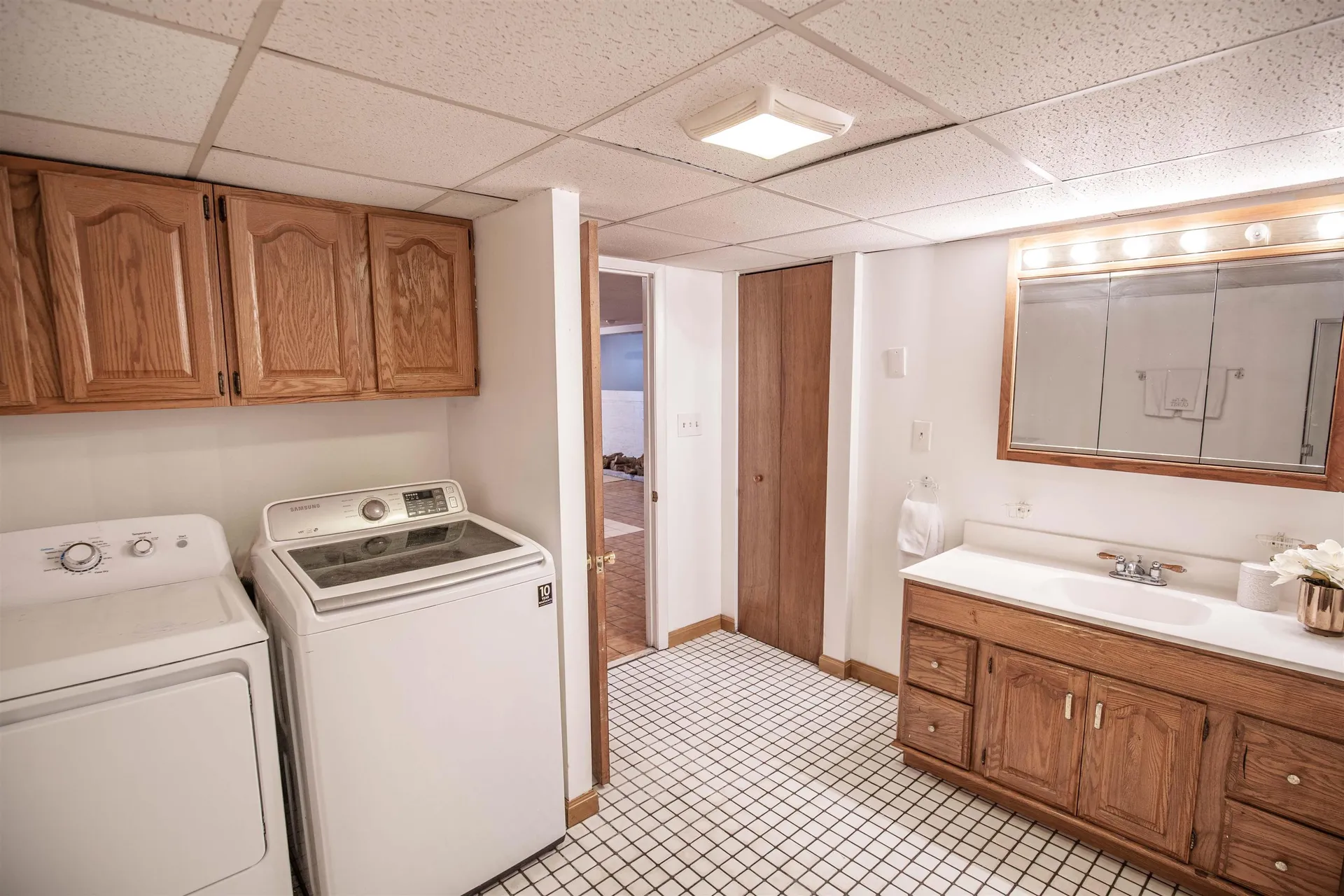 141 Bluff Street Salem NH 03079