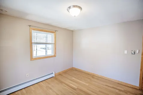 141 Bluff Street Salem NH 03079