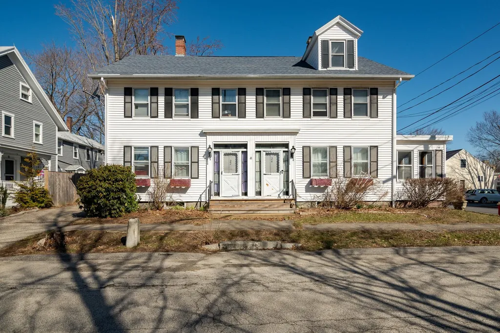 22/24 South Street Rollinsford NH 03869