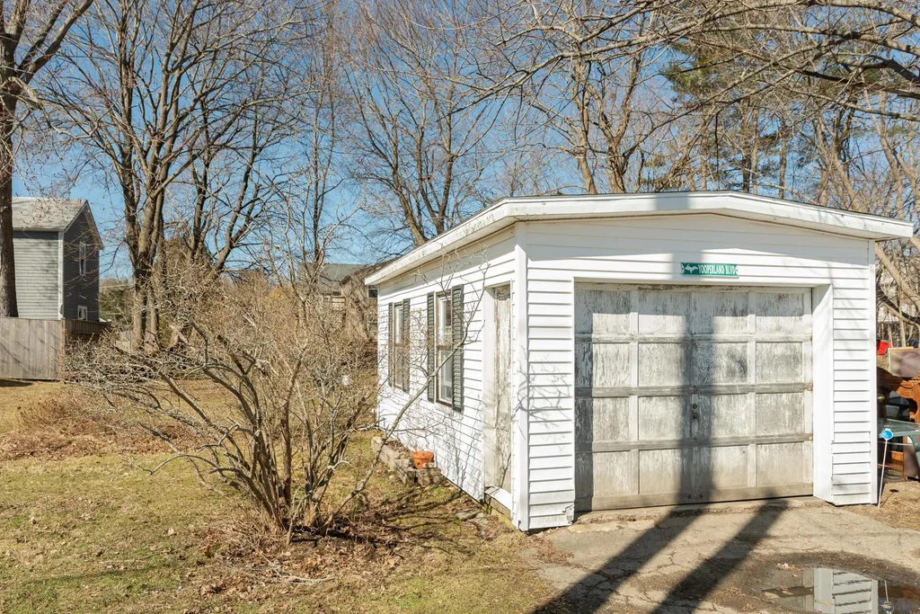 22/24 South Street Rollinsford NH 03869