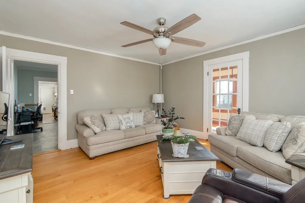 22/24 South Street Rollinsford NH 03869