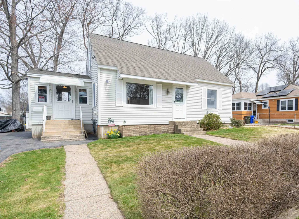 66 Brunelle Avenue Manchester NH 03103