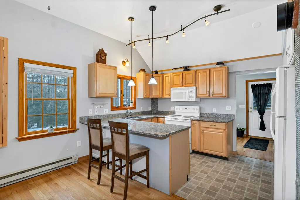 65 Huntley Mountain Road Washington NH 03456