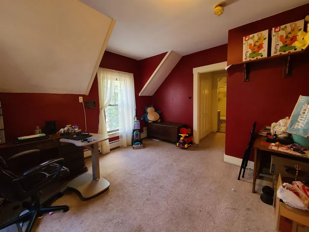 14 Pleasant Street Franklin NH 03235