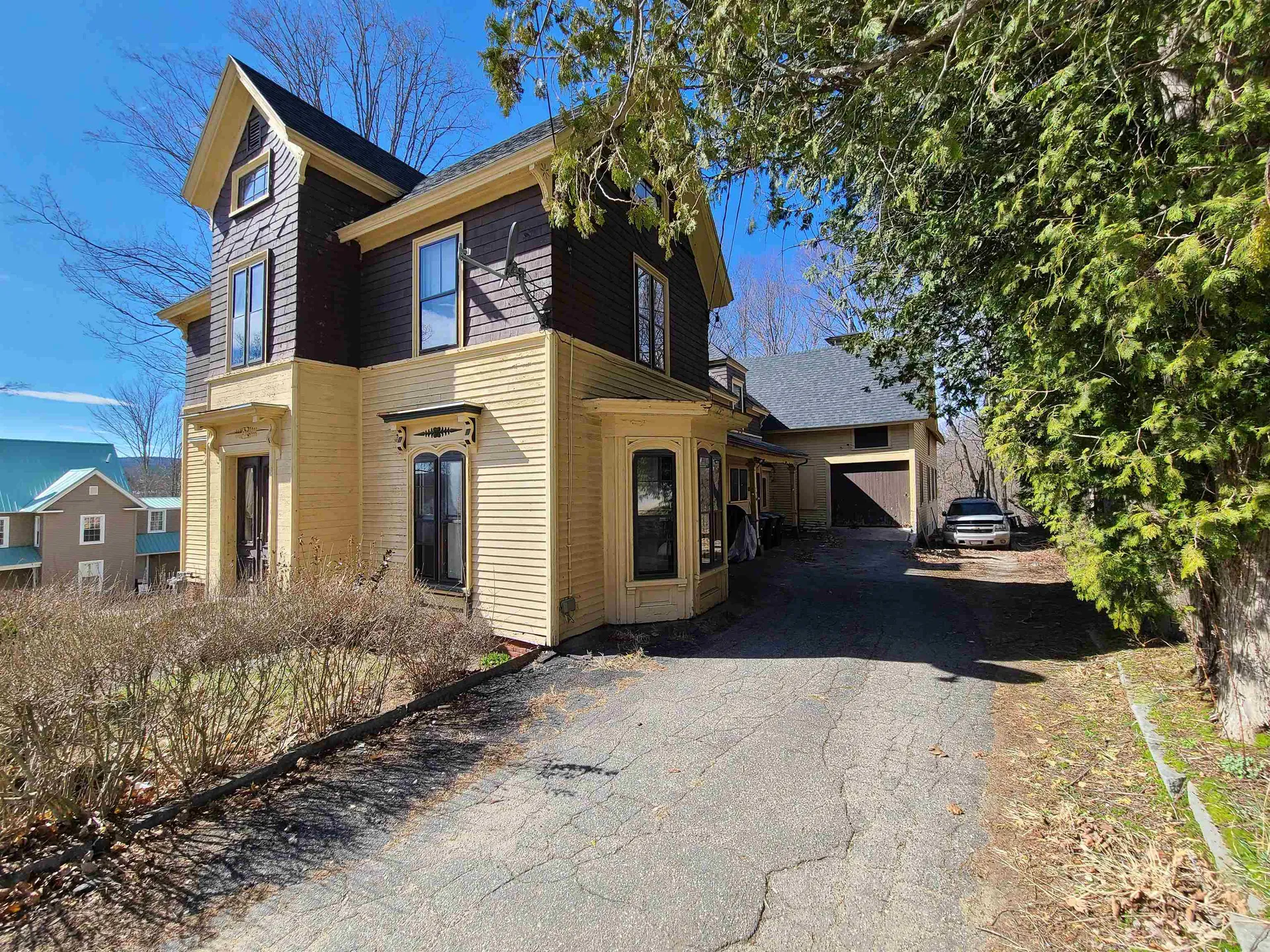 14 Pleasant Street Franklin NH 03235
