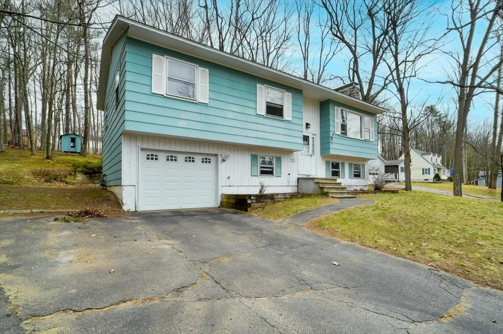 22 Greenbriar Drive Essex VT 05452