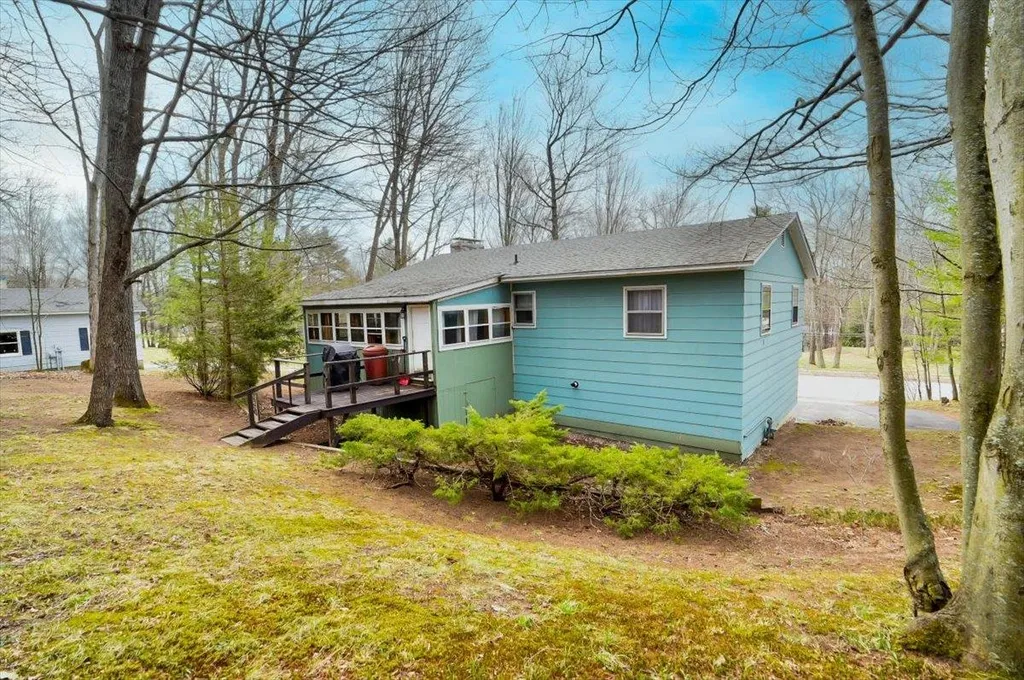 22 Greenbriar Drive Essex VT 05452