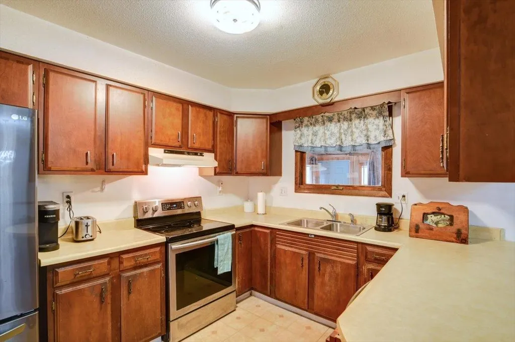 22 Greenbriar Drive Essex VT 05452