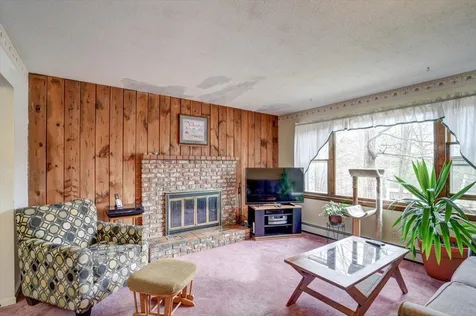 22 Greenbriar Drive Essex VT 05452