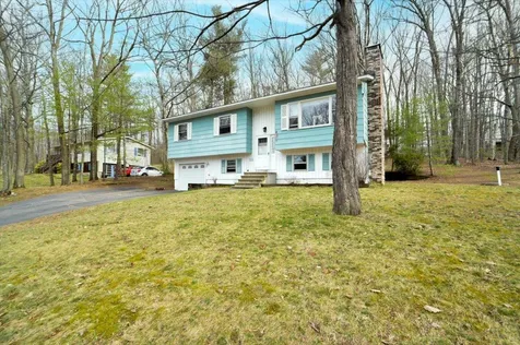22 Greenbriar Drive Essex VT 05452