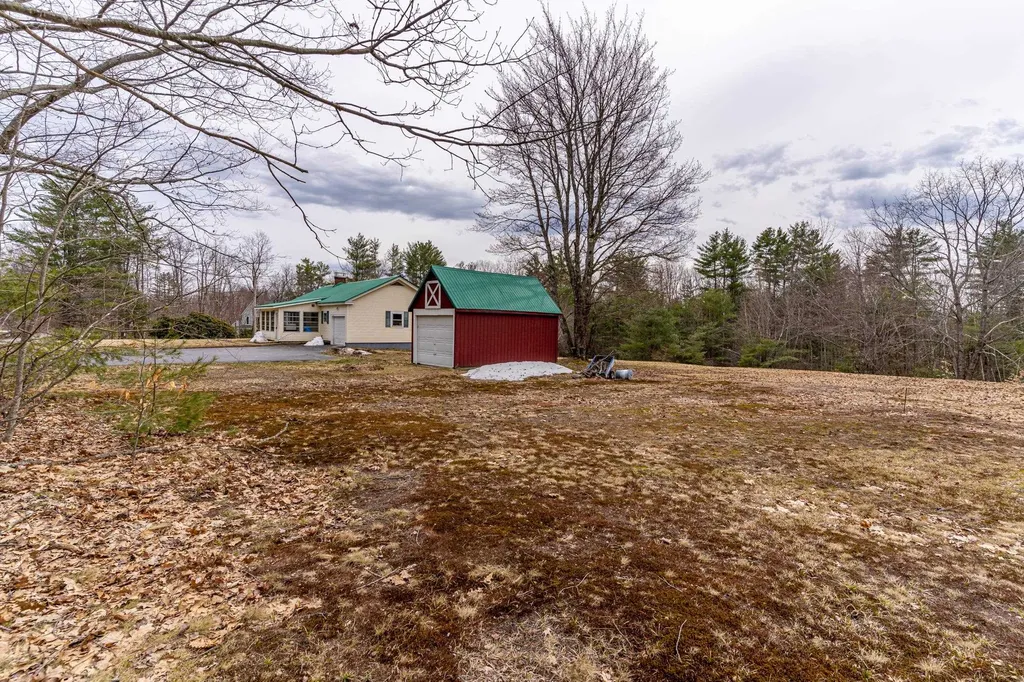 321 Dudley Road Alton NH 03809