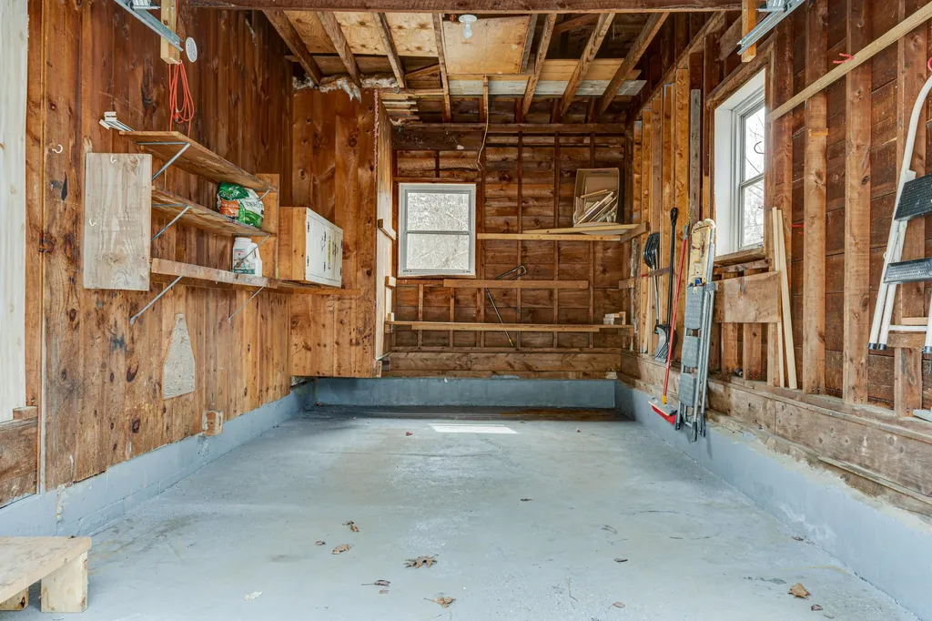 321 Dudley Road Alton NH 03809