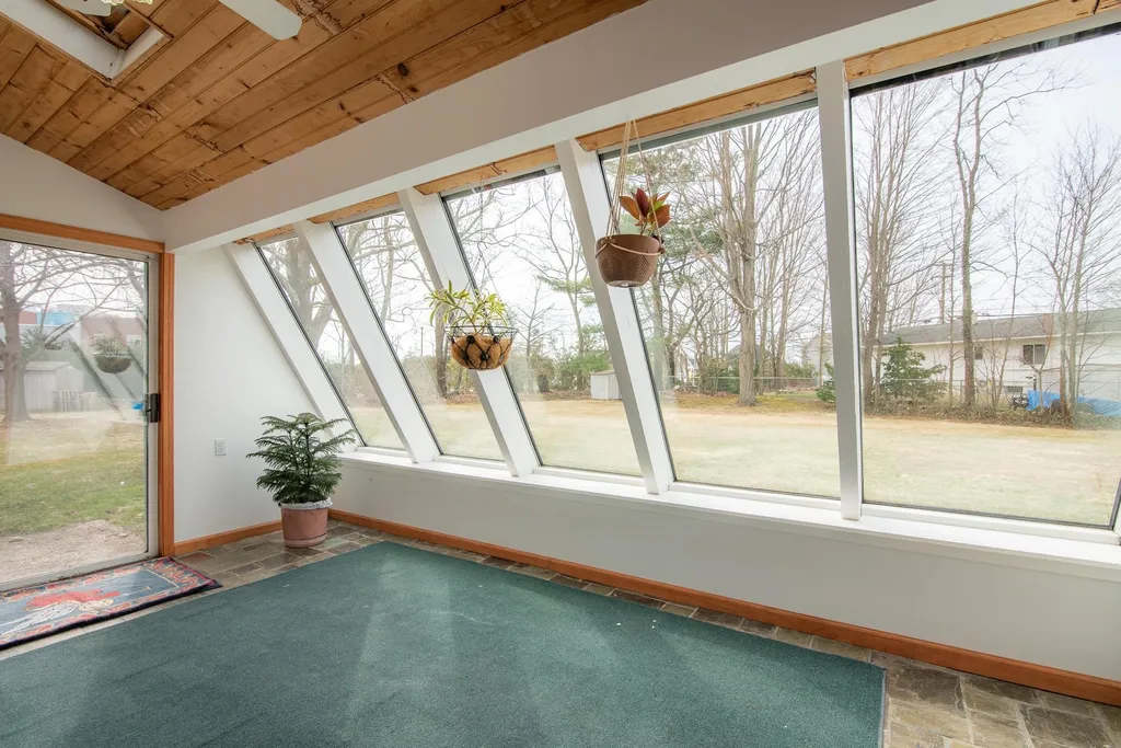 74 Suzanne Drive Portsmouth NH 03801