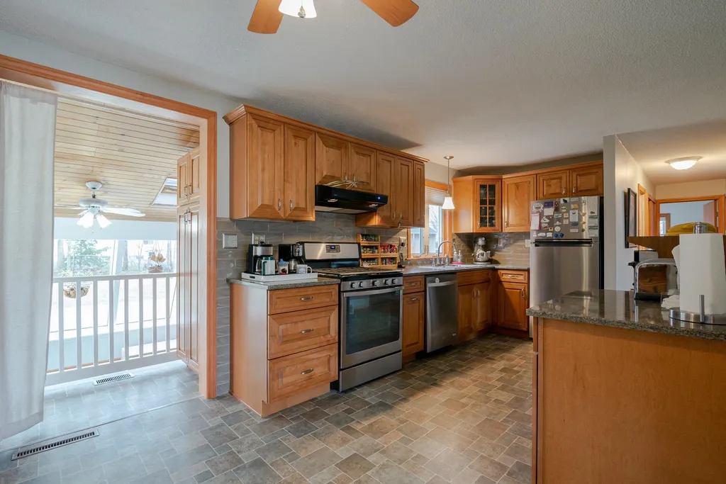 74 Suzanne Drive Portsmouth NH 03801