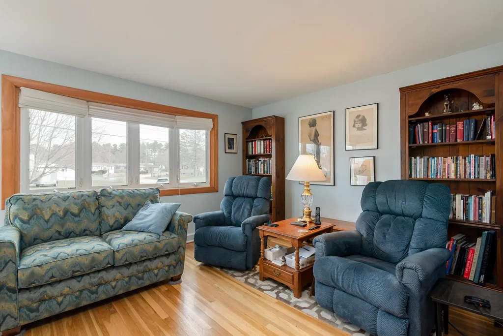 74 Suzanne Drive Portsmouth NH 03801