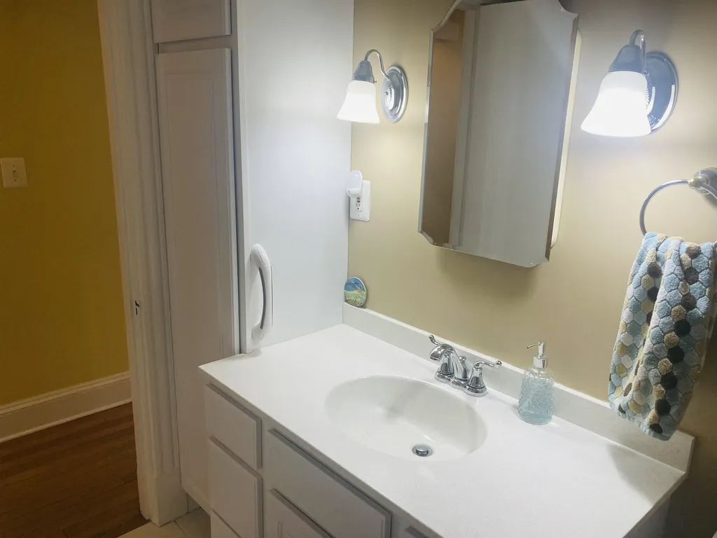 183 Winnacunnet Street Hampton NH 03842