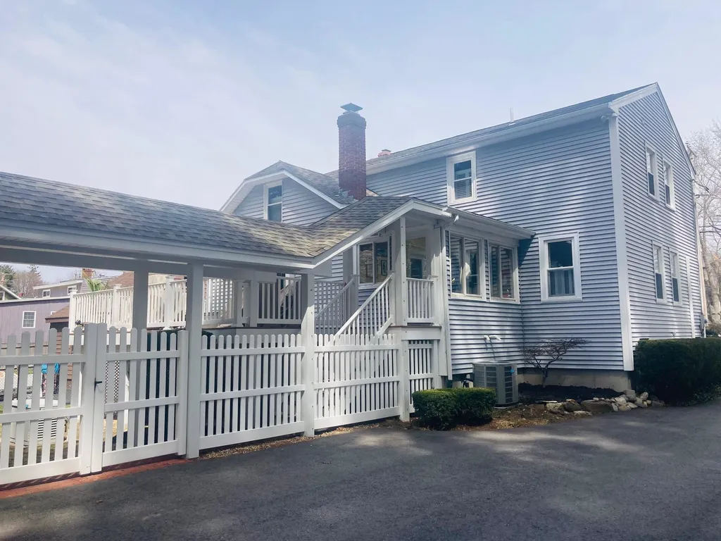 183 Winnacunnet Street Hampton NH 03842