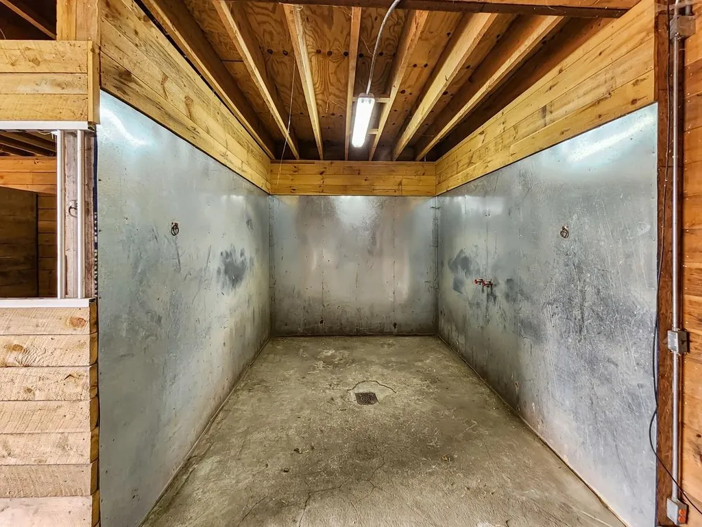 73 Jones Hill Road Enfield NH 03748