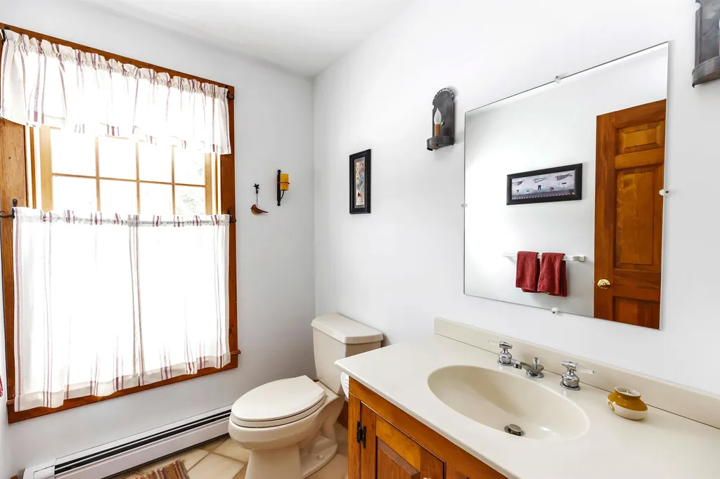 35 Kennedy Lane New Boston NH 03070
