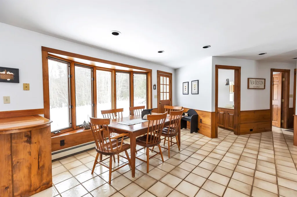 35 Kennedy Lane New Boston NH 03070