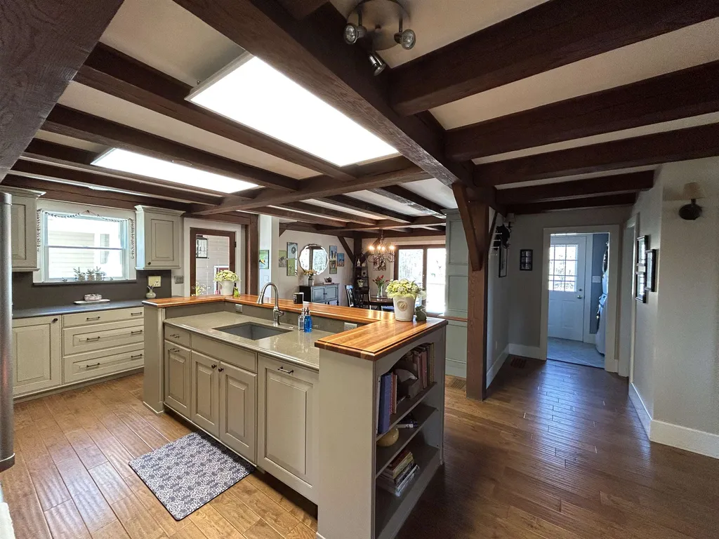 133 Middle Road Brentwood NH 03833