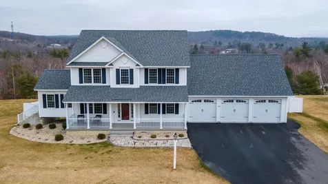 122 Brookview Drive Hooksett NH 03106