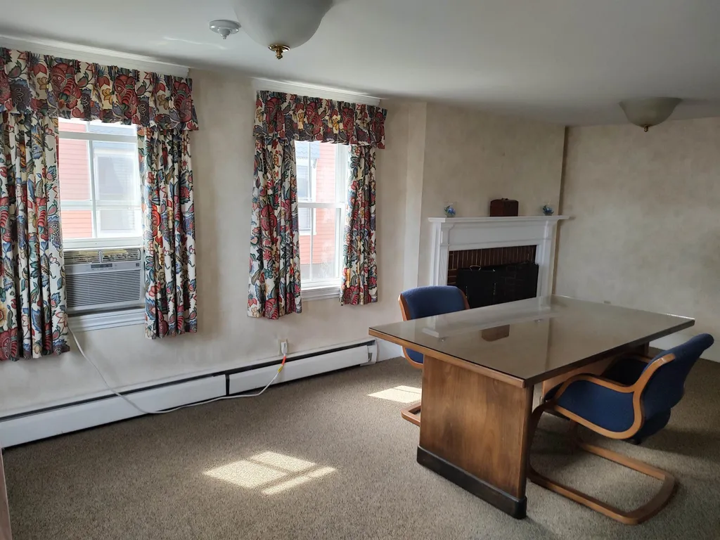 40 Wakefield Street Rochester NH 03867